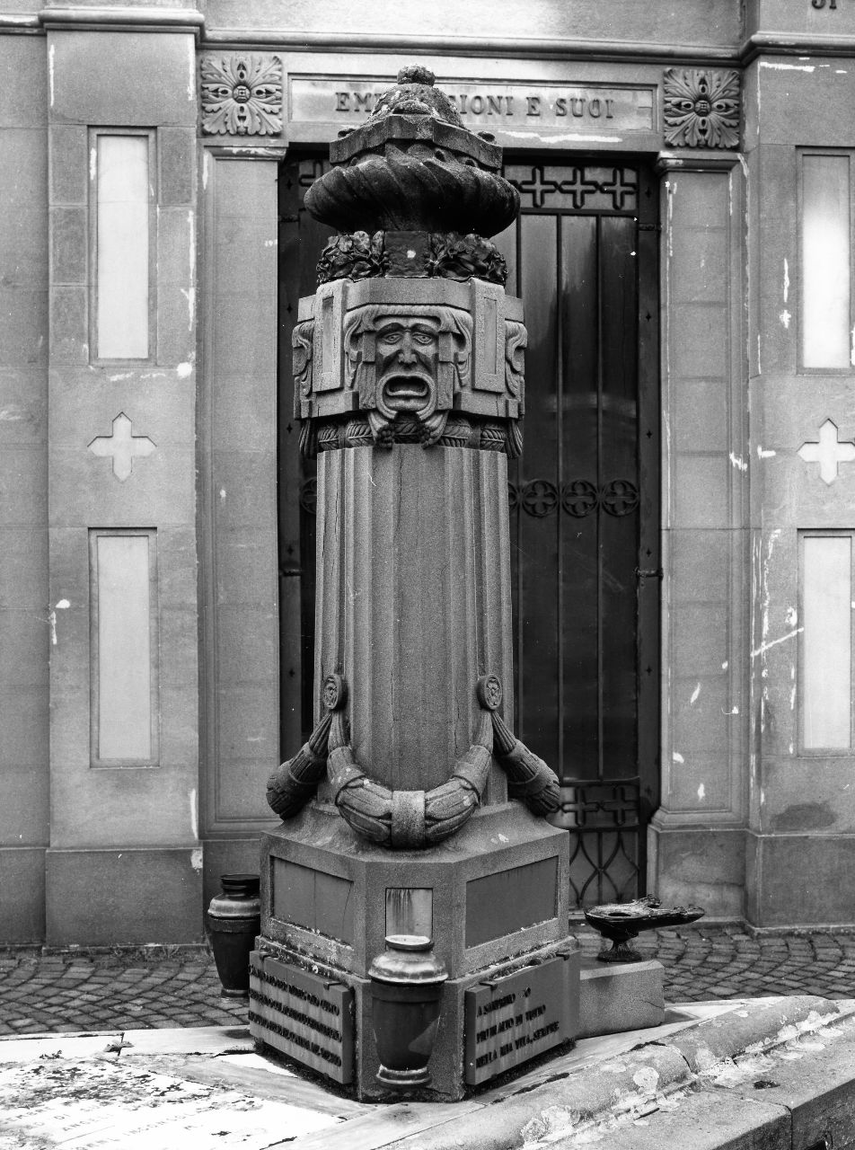 monumento funebre di Gronchi Giuseppe (sec. XX)