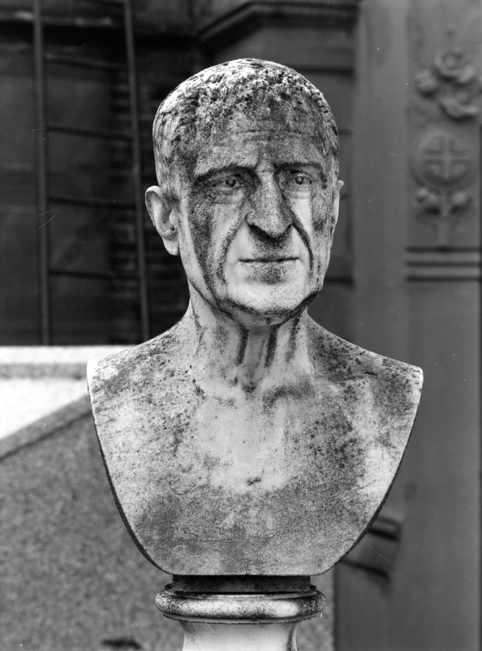 busto ritratto di Pietro Pagliai (monumento funebre) di Massai Lodovico (sec. XIX)