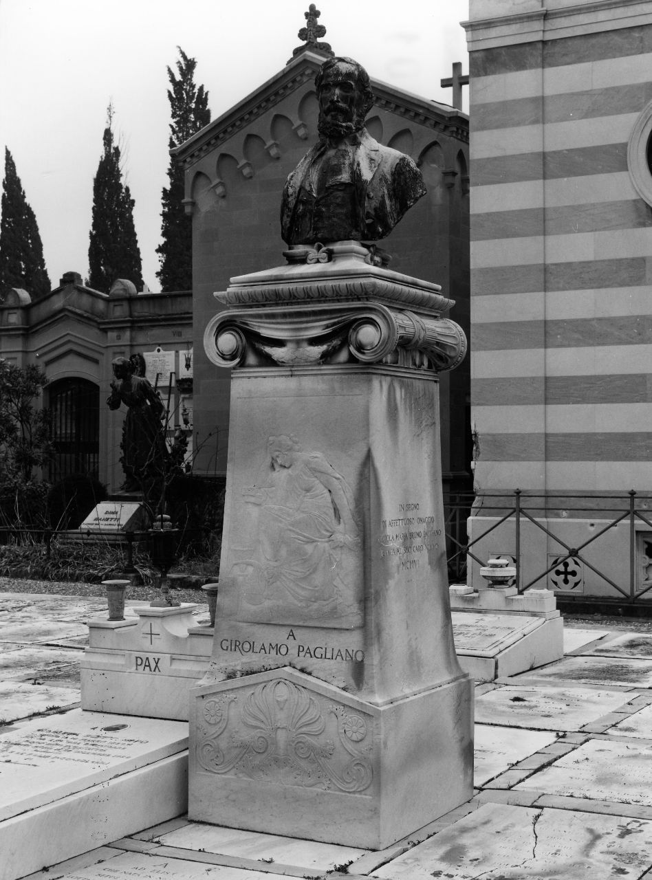 allegoria della Fama (monumento funebre) di Trentacoste Domenico (sec. XX)