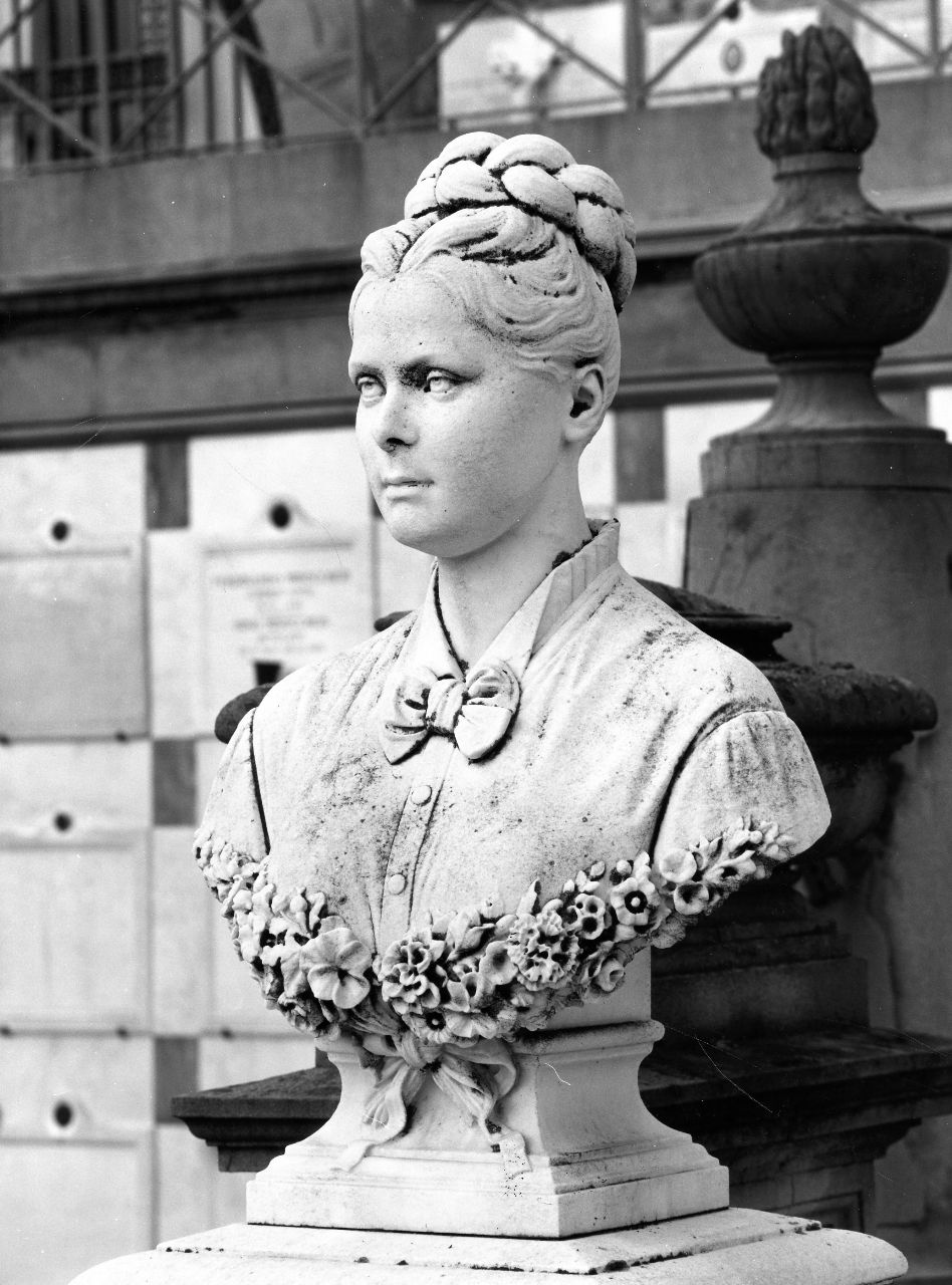 busto ritratto di Argia Maurri (monumento funebre) di Marzichi Girolamo (sec. XIX)