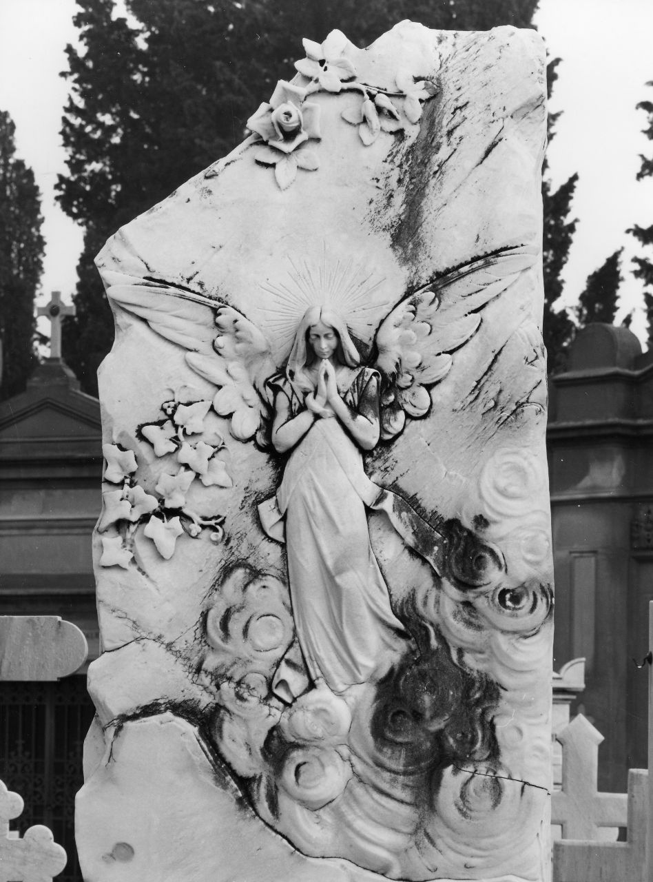 angelo orante (monumento funebre) di Barsanti Dario, Bonetti E (sec. XX)
