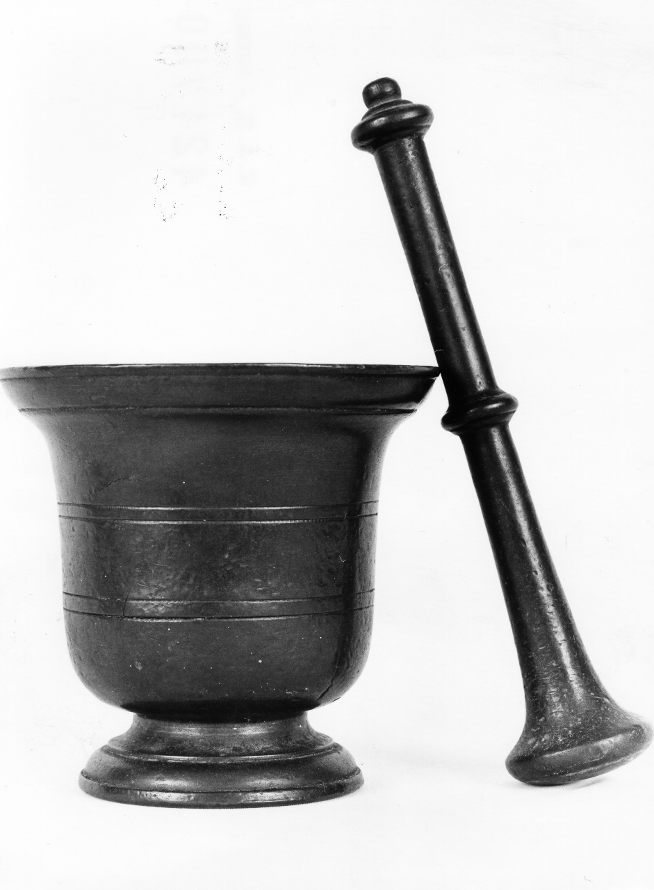 mortaio, insieme - produzione toscana (secc. XIX/ XX)