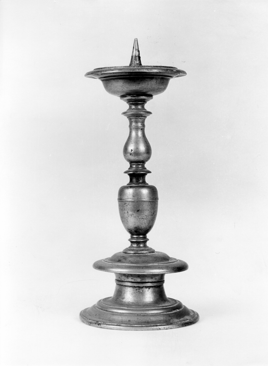 candeliere - bottega toscana (seconda metà sec. XVII)