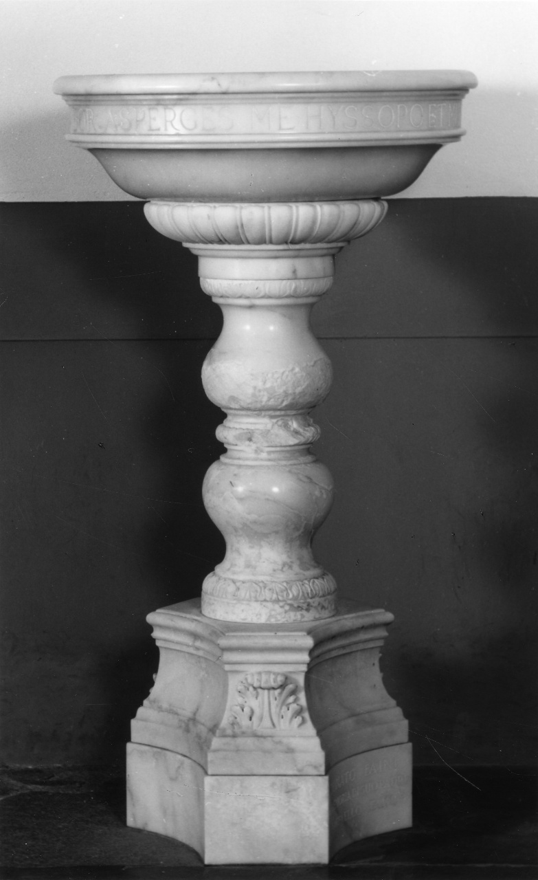 acquasantiera - a fusto, serie - manifattura fiorentina (secondo quarto sec. XX)