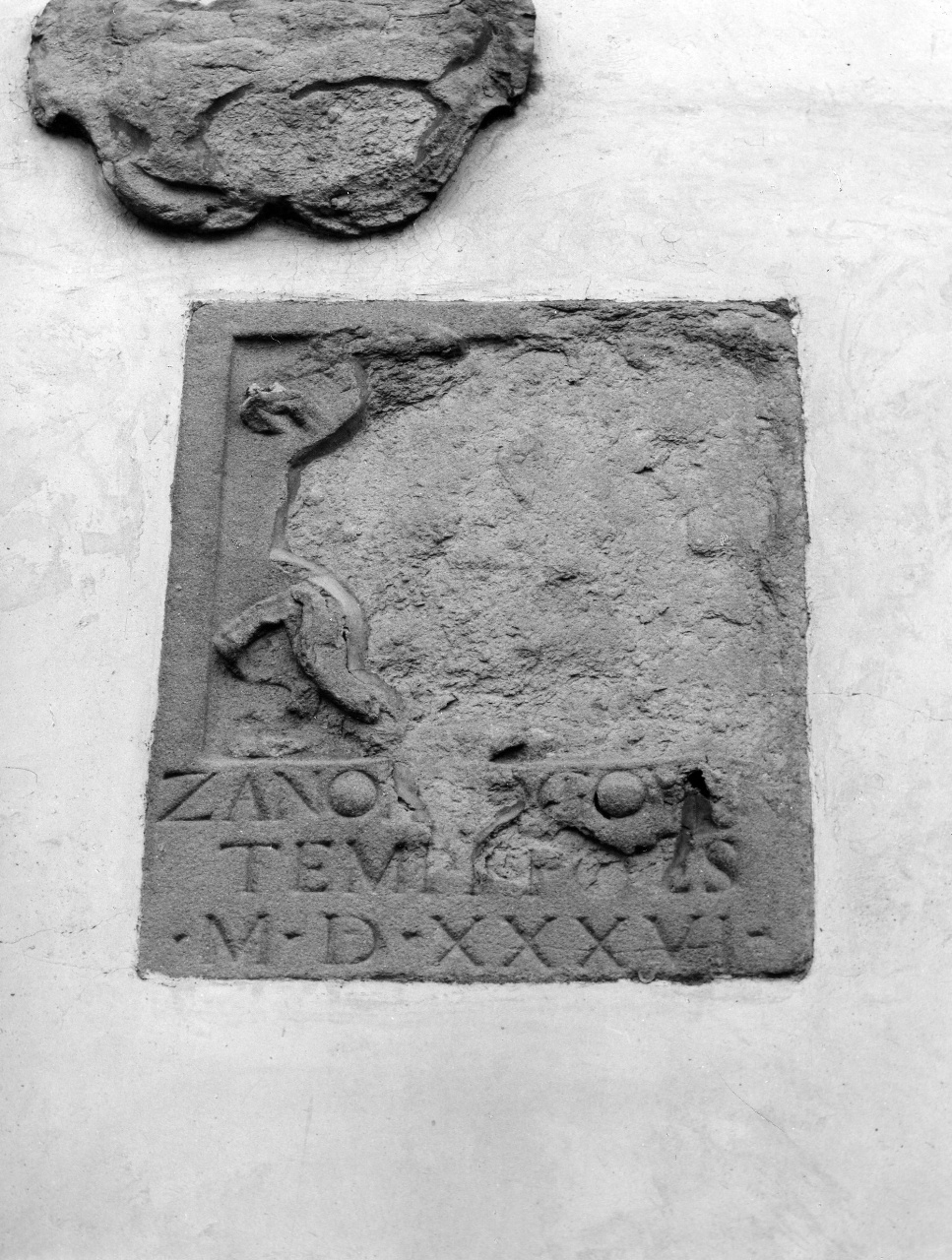 stemma gentilizio di Zanobi di Giovanni Tempi (rilievo) - produzione fiorentina (sec. XVI)