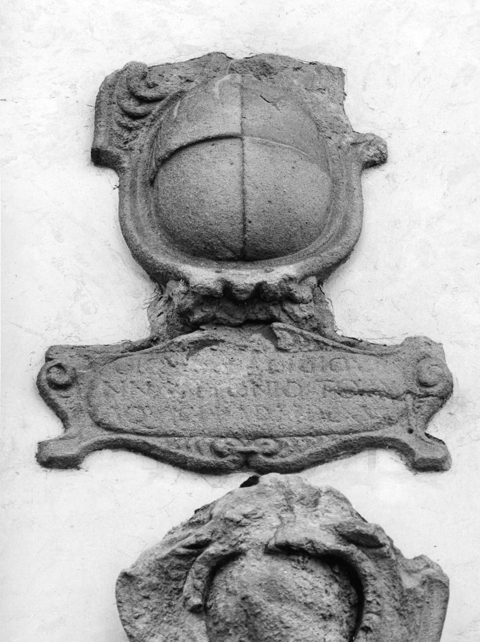 stemma gentilizio di Giovanni di Antonio Tornaquinci (rilievo) - produzione fiorentina (sec. XVI)