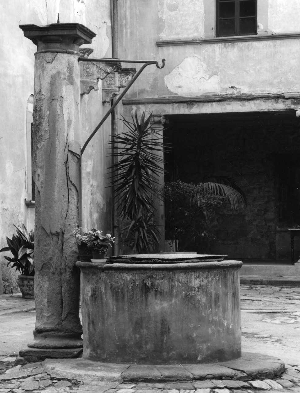 pozzo - produzione fiorentina (primo quarto sec. XVII)