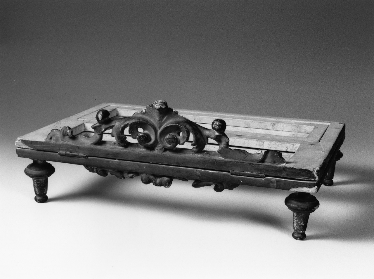 leggio da tavolo - produzione italiana (seconda metà sec. XIX)