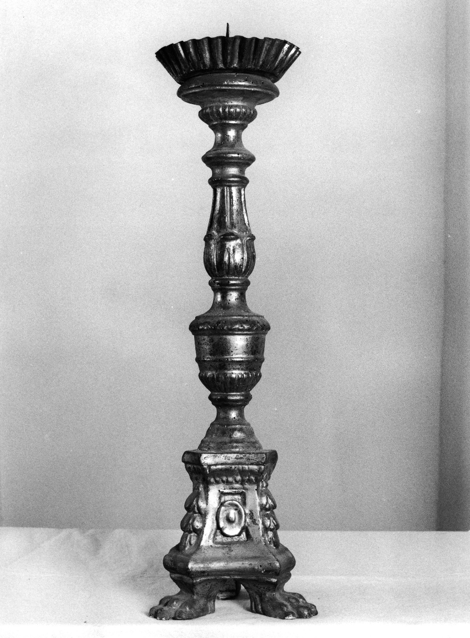 candeliere d'altare, serie - produzione toscana (seconda metà sec. XIX)