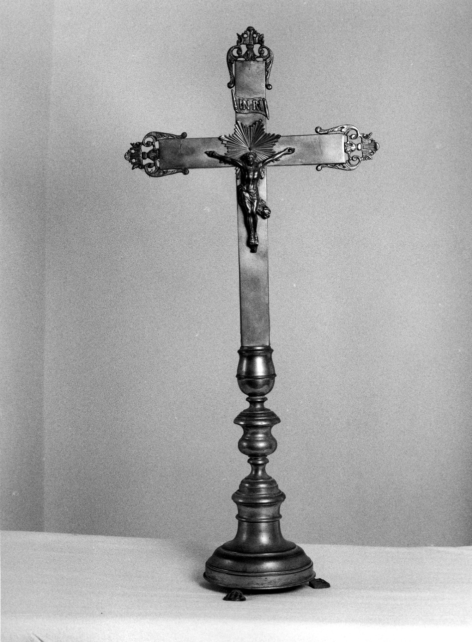 croce d'altare - bottega toscana (seconda metà sec. XIX)