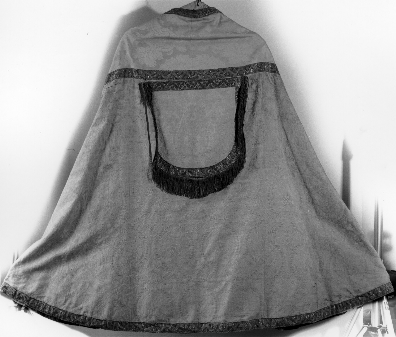 paramento liturgico - manifattura toscana (seconda metà sec. XIX)