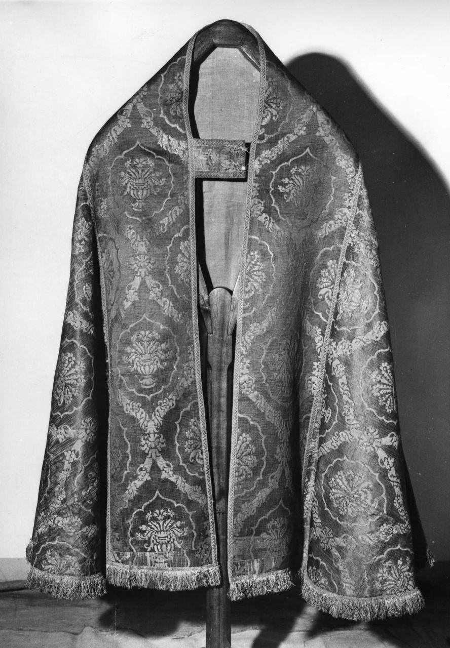 piviale, elemento d'insieme - manifattura fiorentina (sec. XVI)