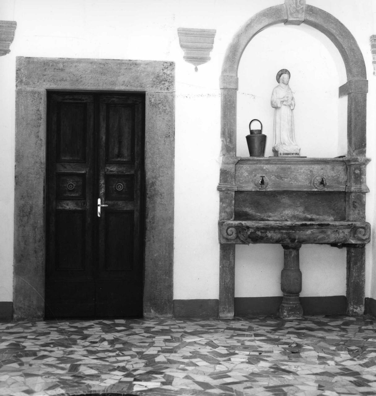 lavabo - bottega toscana (sec. XVII)