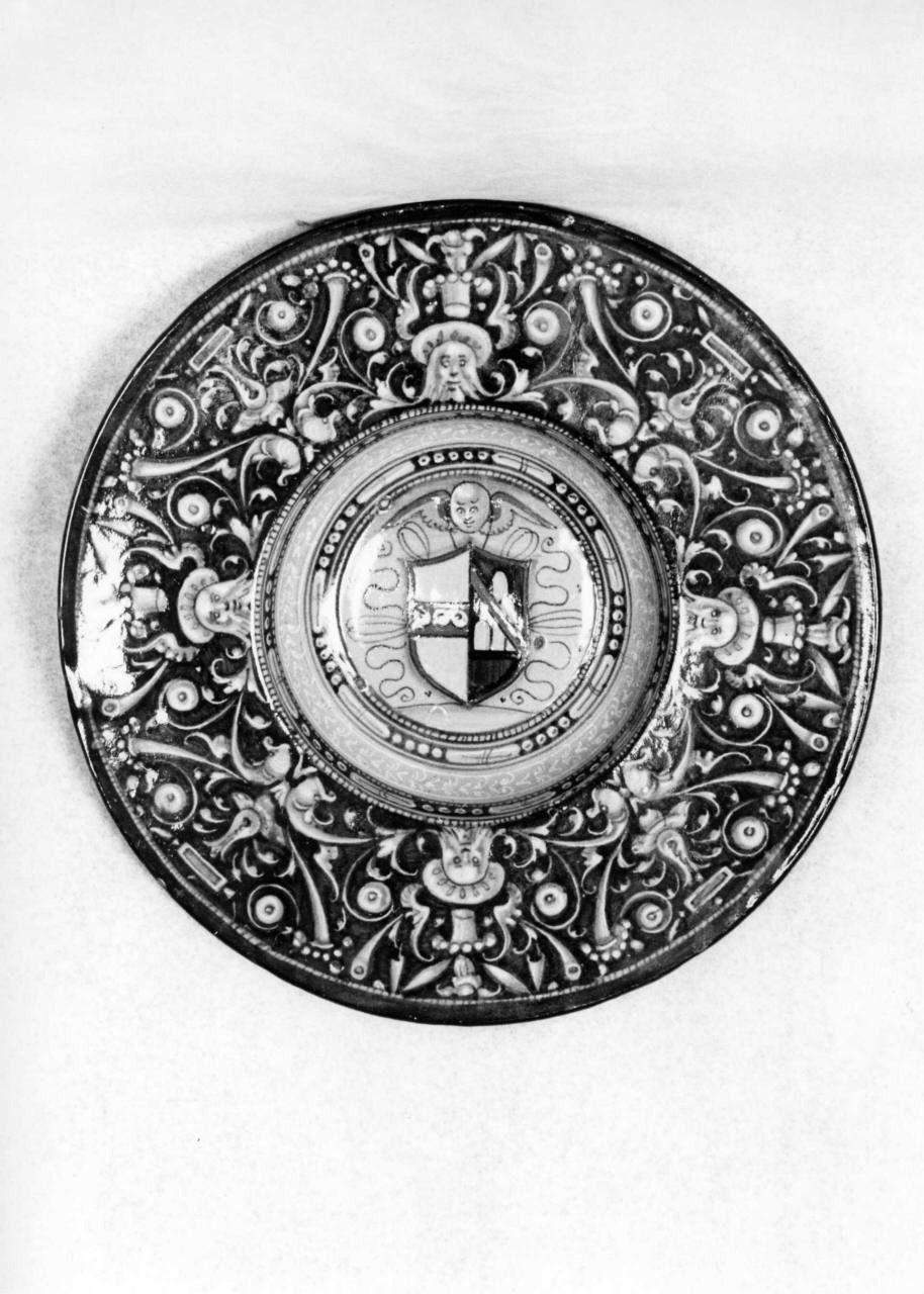 piatto - manifattura faentina (sec. XVI)