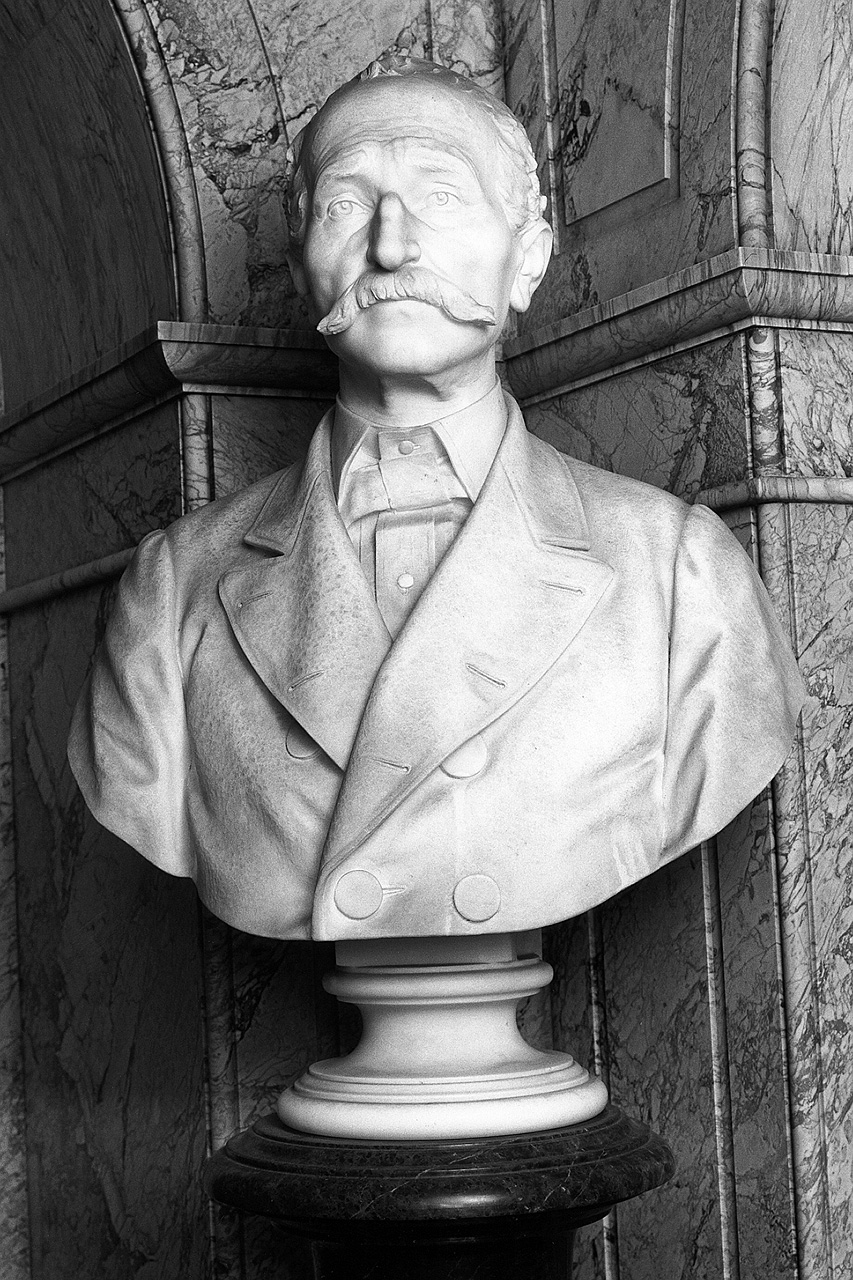 ritratto d'uomo (busto) di Cambi Adolfo (sec. XIX)
