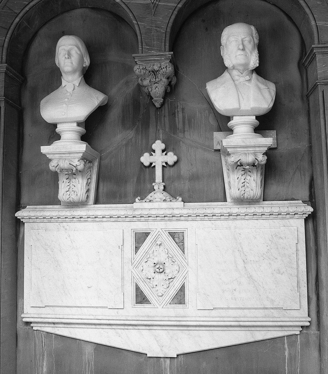 monumento funebre - ambito fiorentino (sec. XIX)