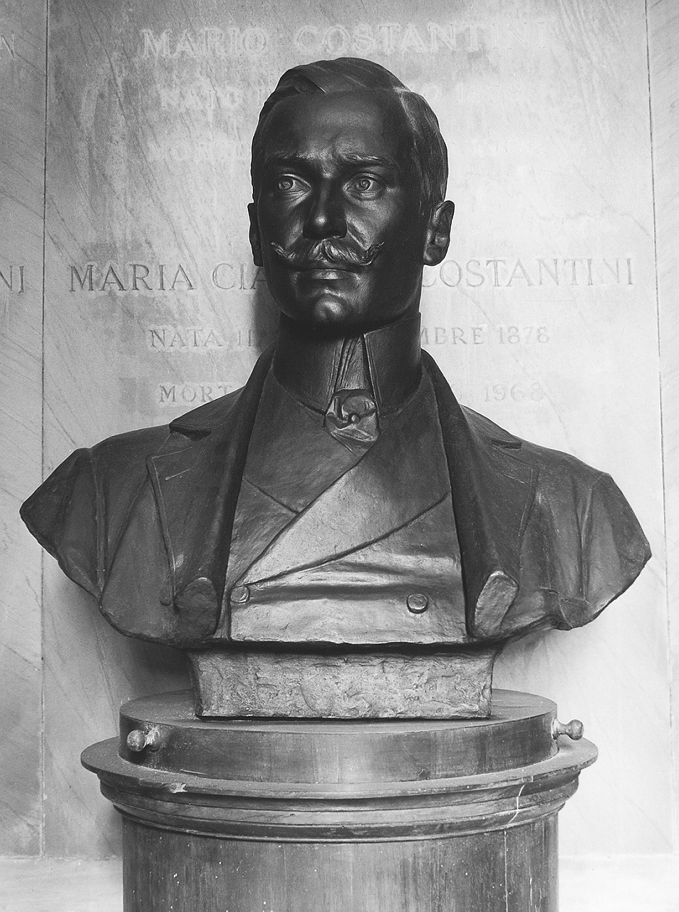 ritratto d'uomo (busto) - ambito toscano (sec. XX)