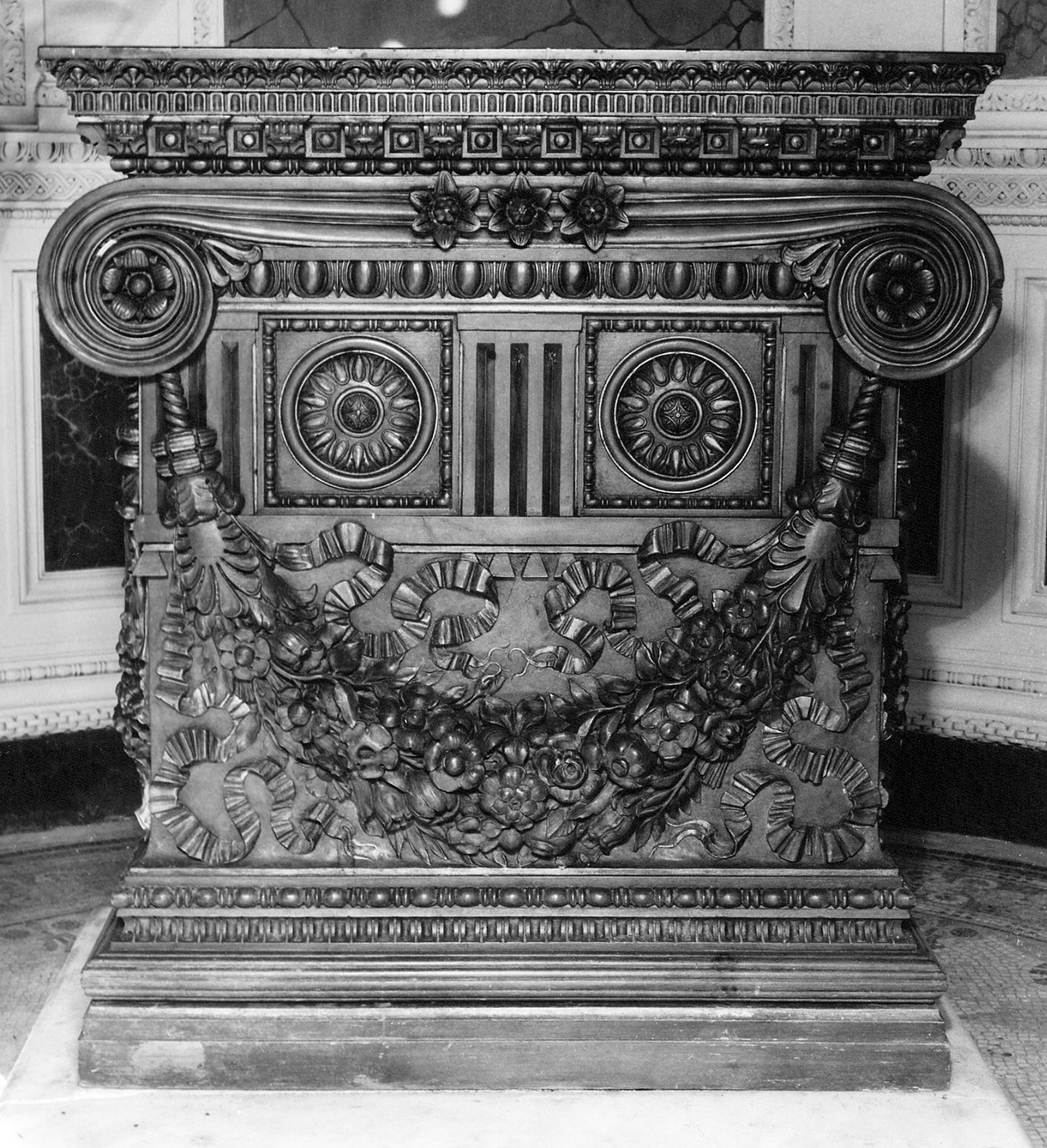altare di Giusti Ugo (sec. XX)