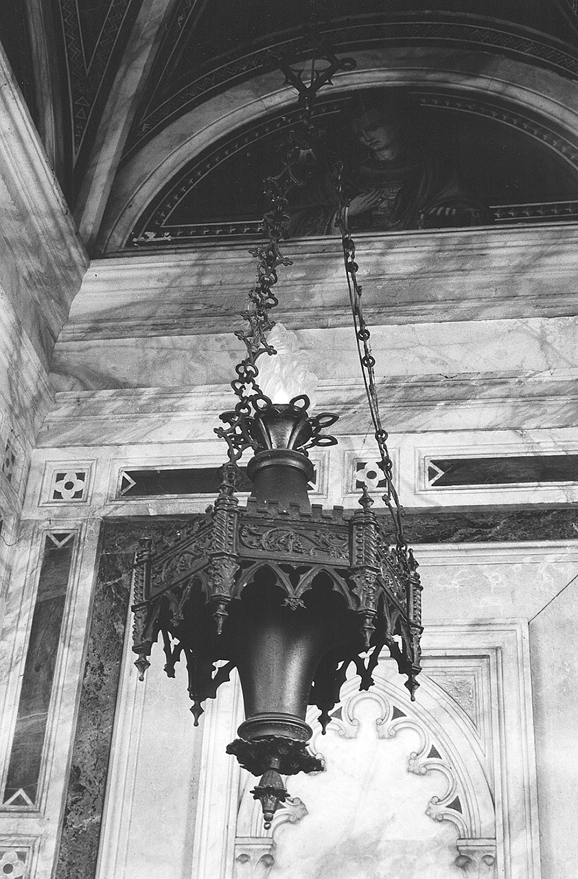 lampada - produzione toscana (sec. XX)