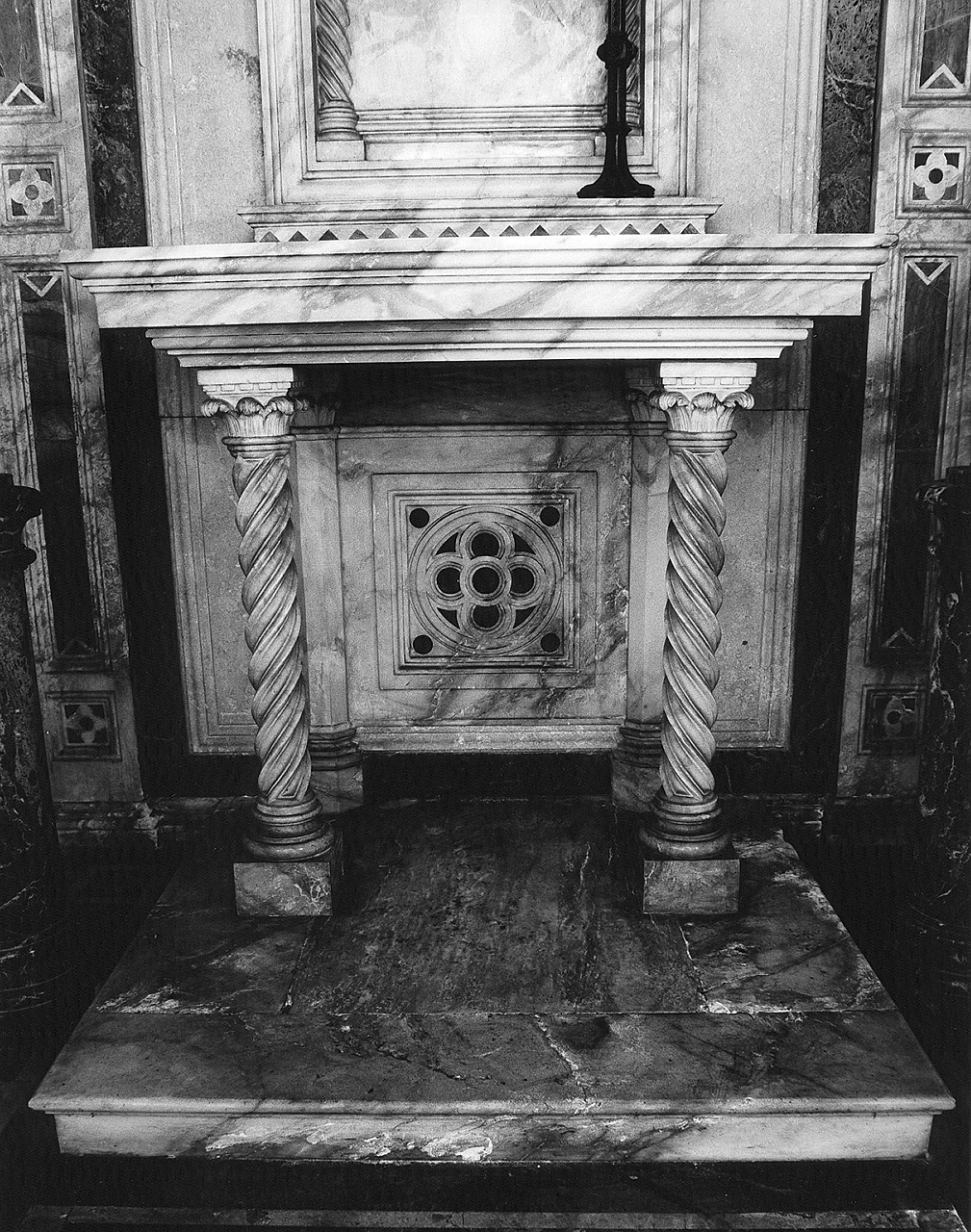 altare - a mensa - manifattura fiorentina (sec. XX)