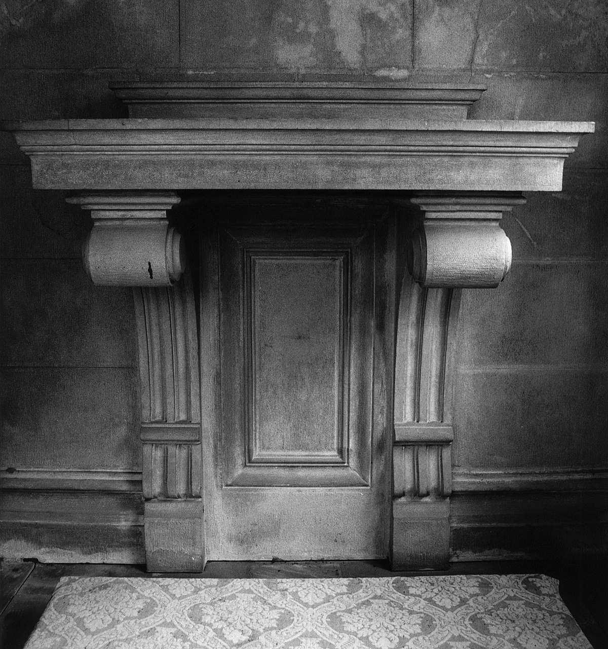 altare - a mensa di Fantappié Enrico Dante (sec. XX)