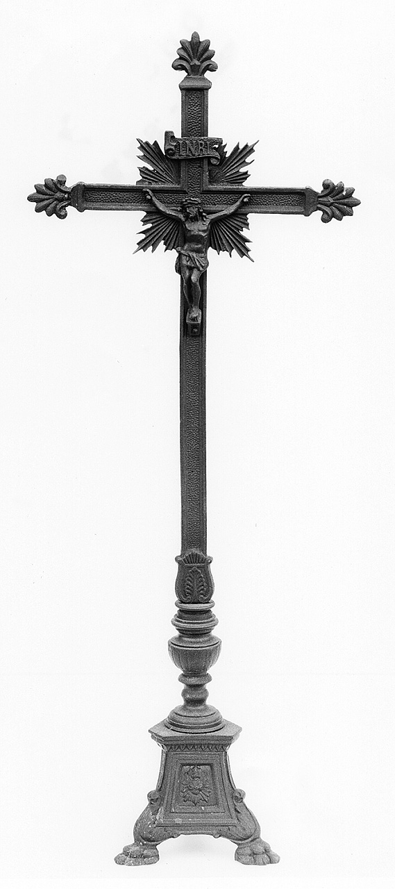 croce d'altare - produzione toscana (sec. XX)