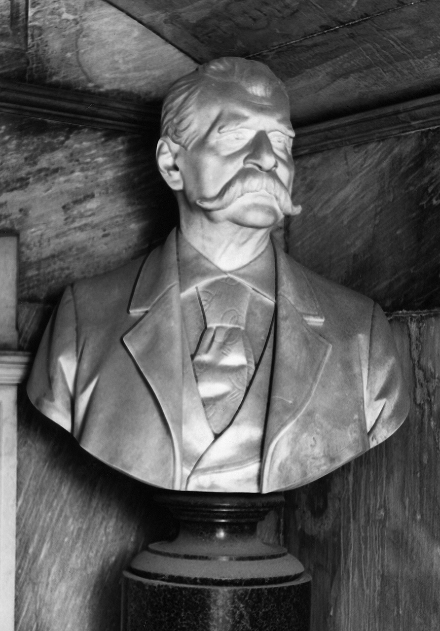ritratto d'uomo (busto) di Nannini R (sec. XX)