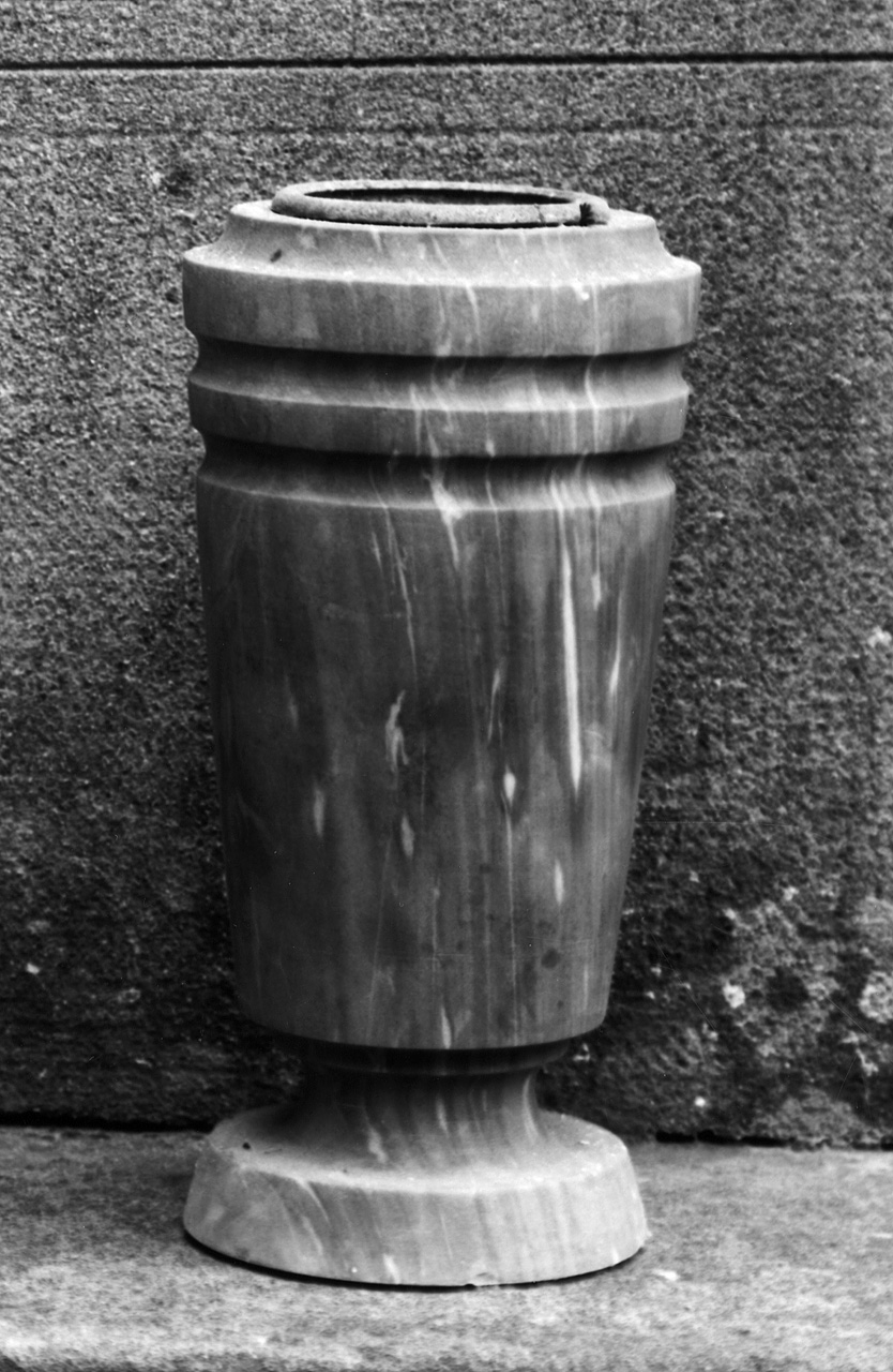 vaso, serie - manifattura fiorentina (sec. XIX)