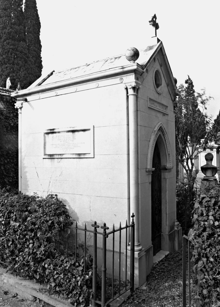 decorazione plastica - manifattura toscana (fine sec. XIX)