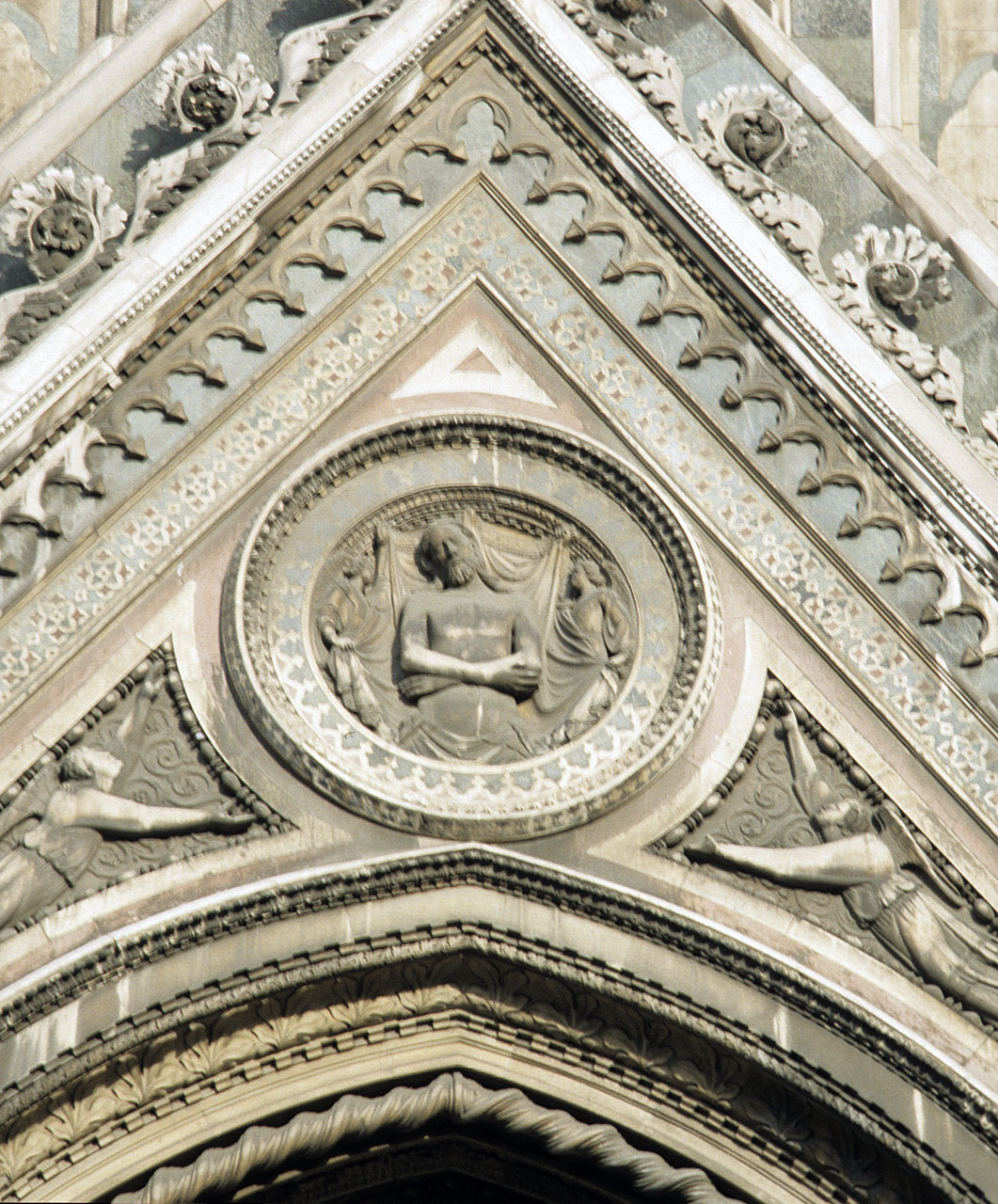 Cristo in pietà (rilievo) di Giovanni di Balduccio detto Giovanni da Pisa (sec. XIV)
