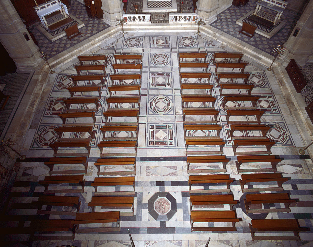 motivi decorativi geometrici (pavimento) - bottega toscana (sec. XVI)