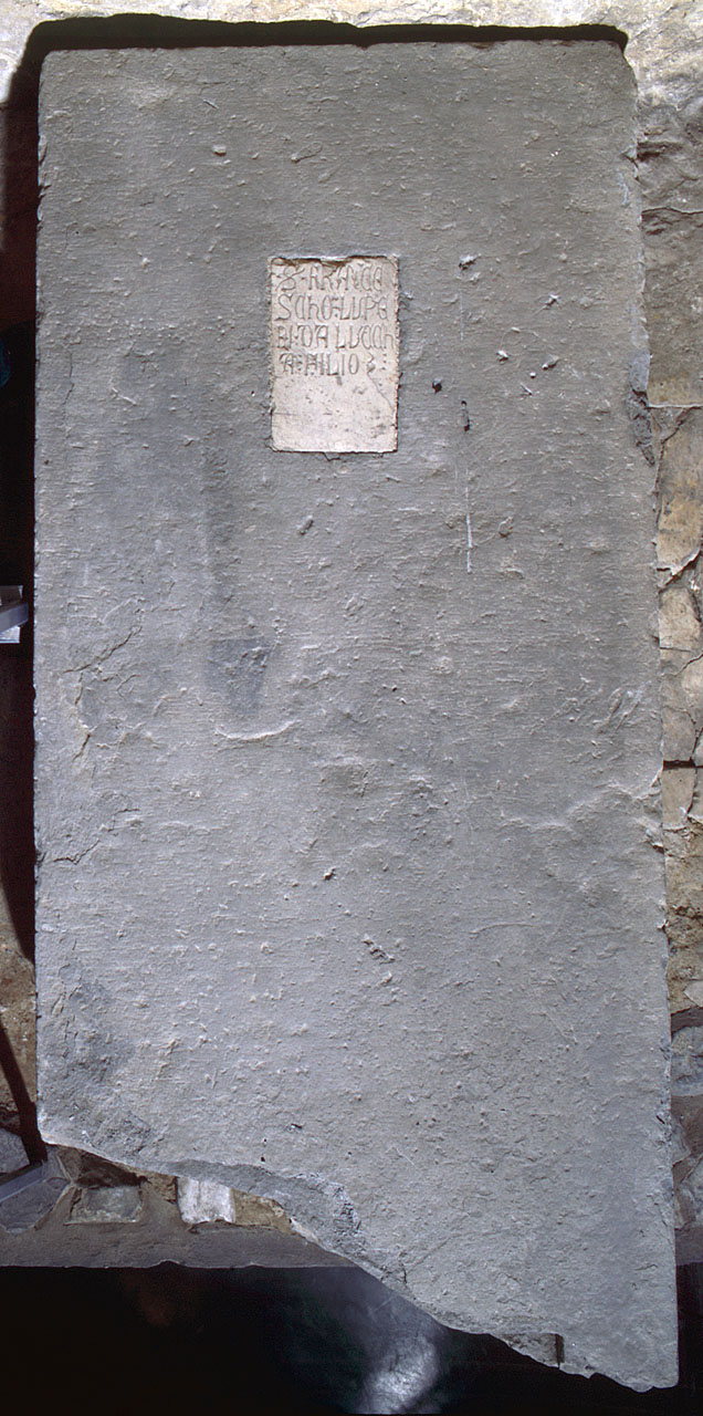 lastra tombale - bottega fiorentina (prima metà sec. XIV)
