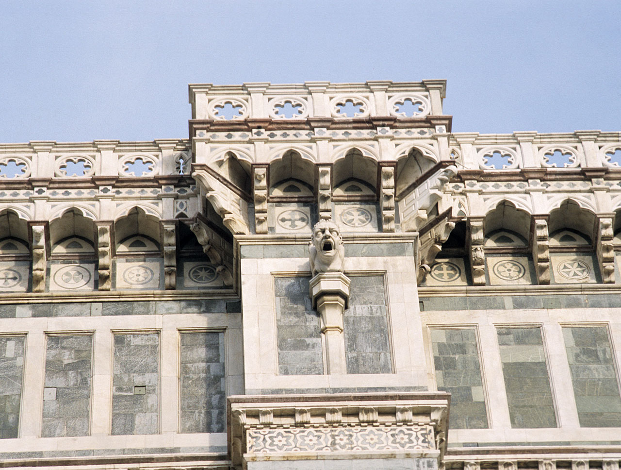 testa umana caricaturale (doccione) - bottega fiorentina (sec. XVI)