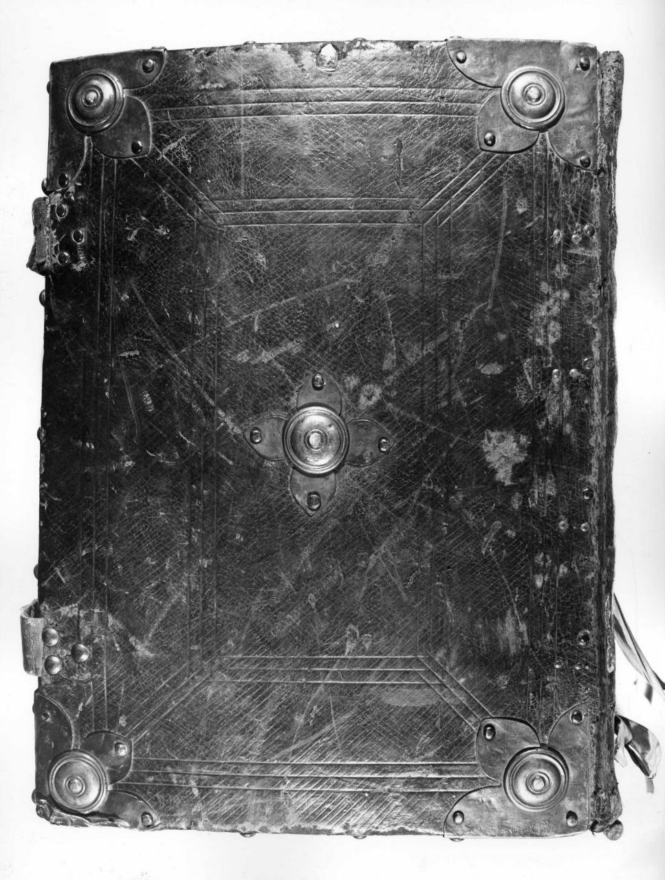 motivi decorativi geometrici (coperta di libro) - manifattura toscana (inizio sec. XV, sec. XIX)