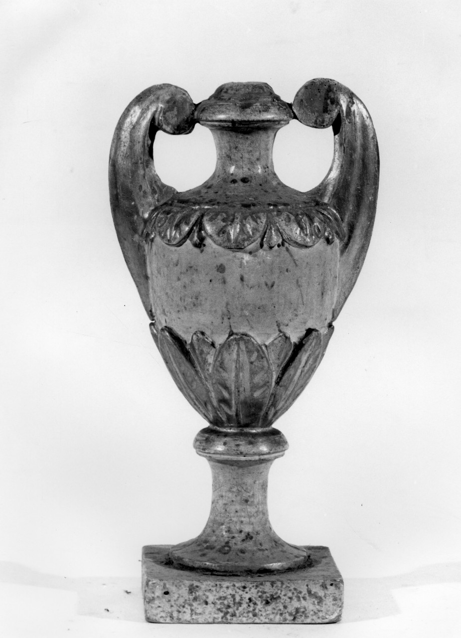 vaso d'altare, serie - bottega toscana (inizio sec. XIX)