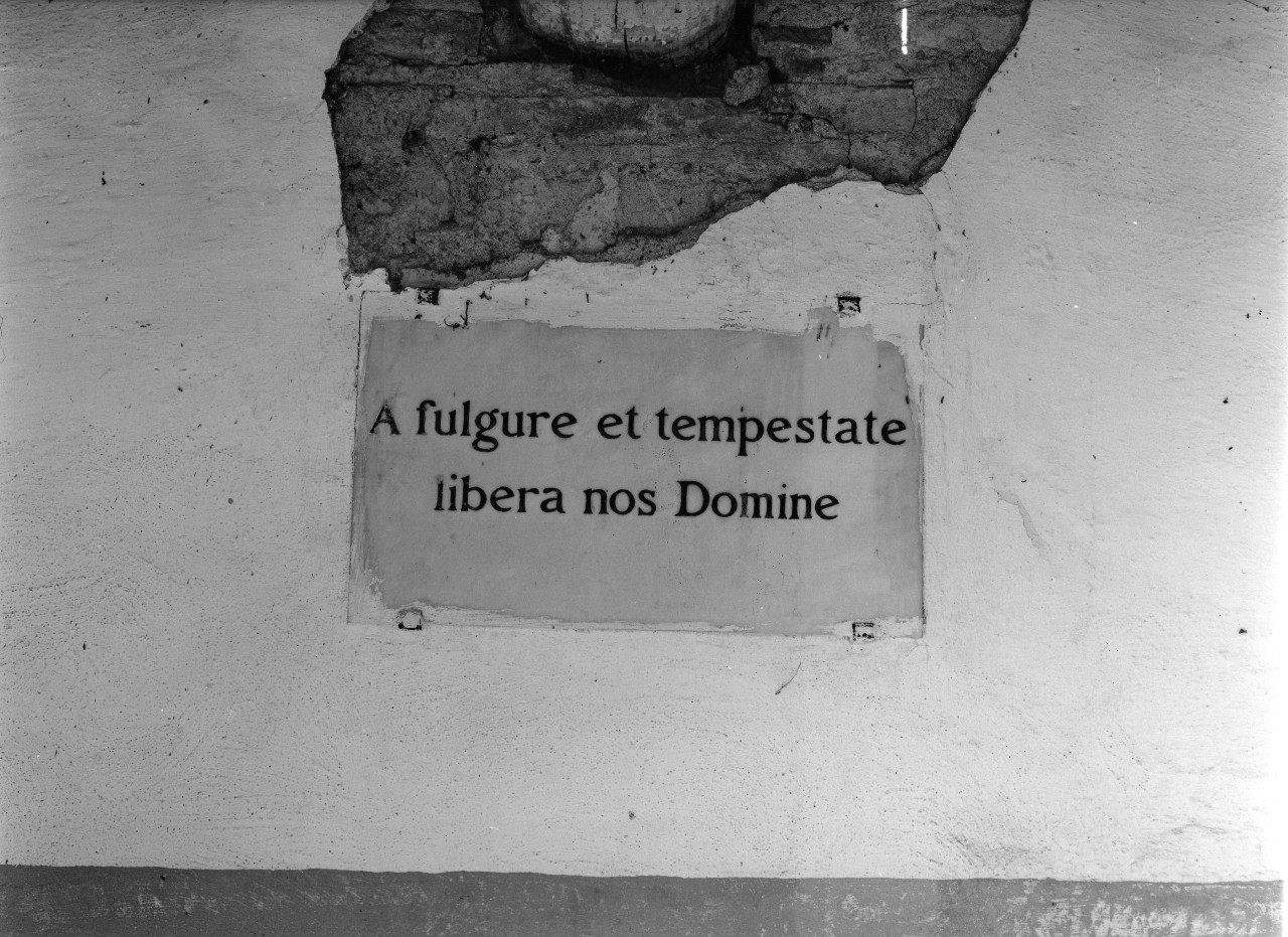 targa - bottega toscana (prima metà sec. XX)