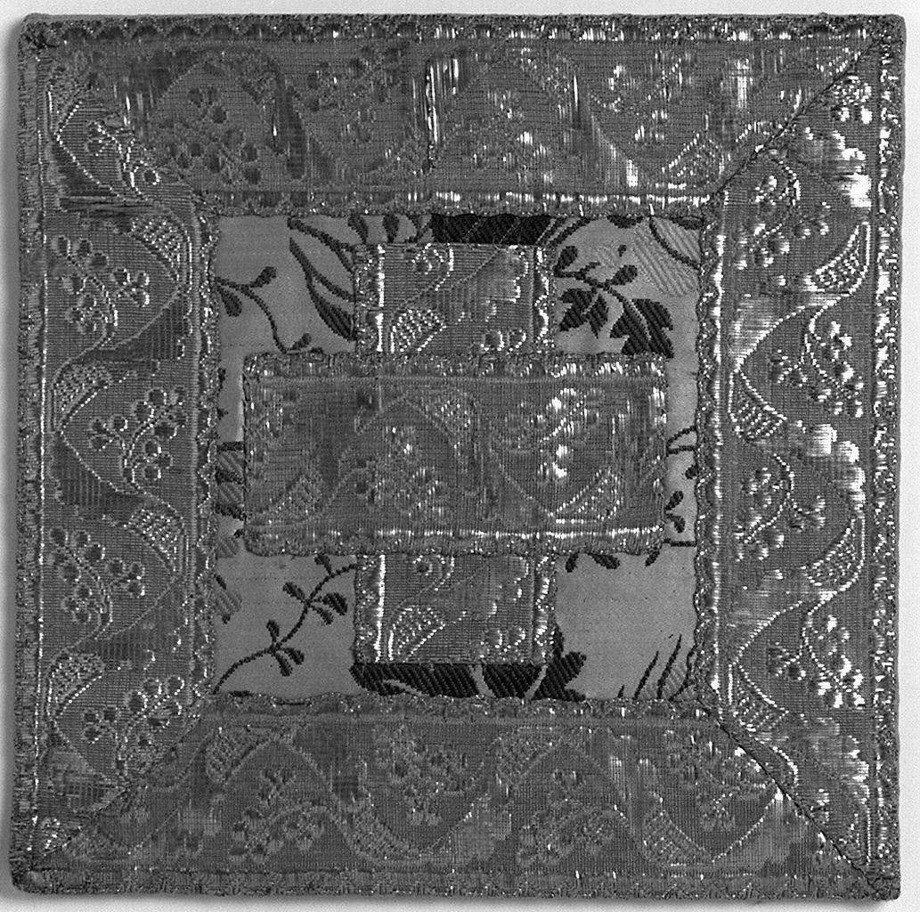 borsa del corporale, elemento d'insieme - manifattura italiana (prima metà sec. XIX)