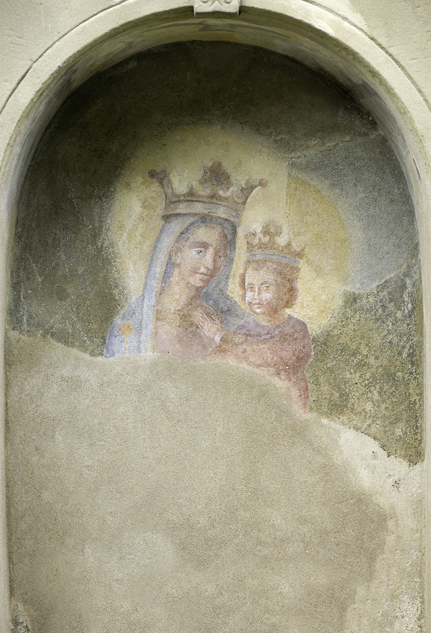 Madonna con Bambino in trono (dipinto) - ambito Italia centrale (secc. XVII/ XVIII)