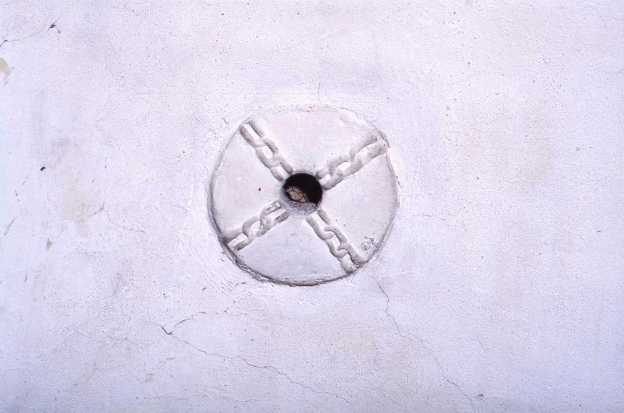 stemma gentilizio della famiglia Benini (chiave di volta) - produzione fiorentina (sec. XV)