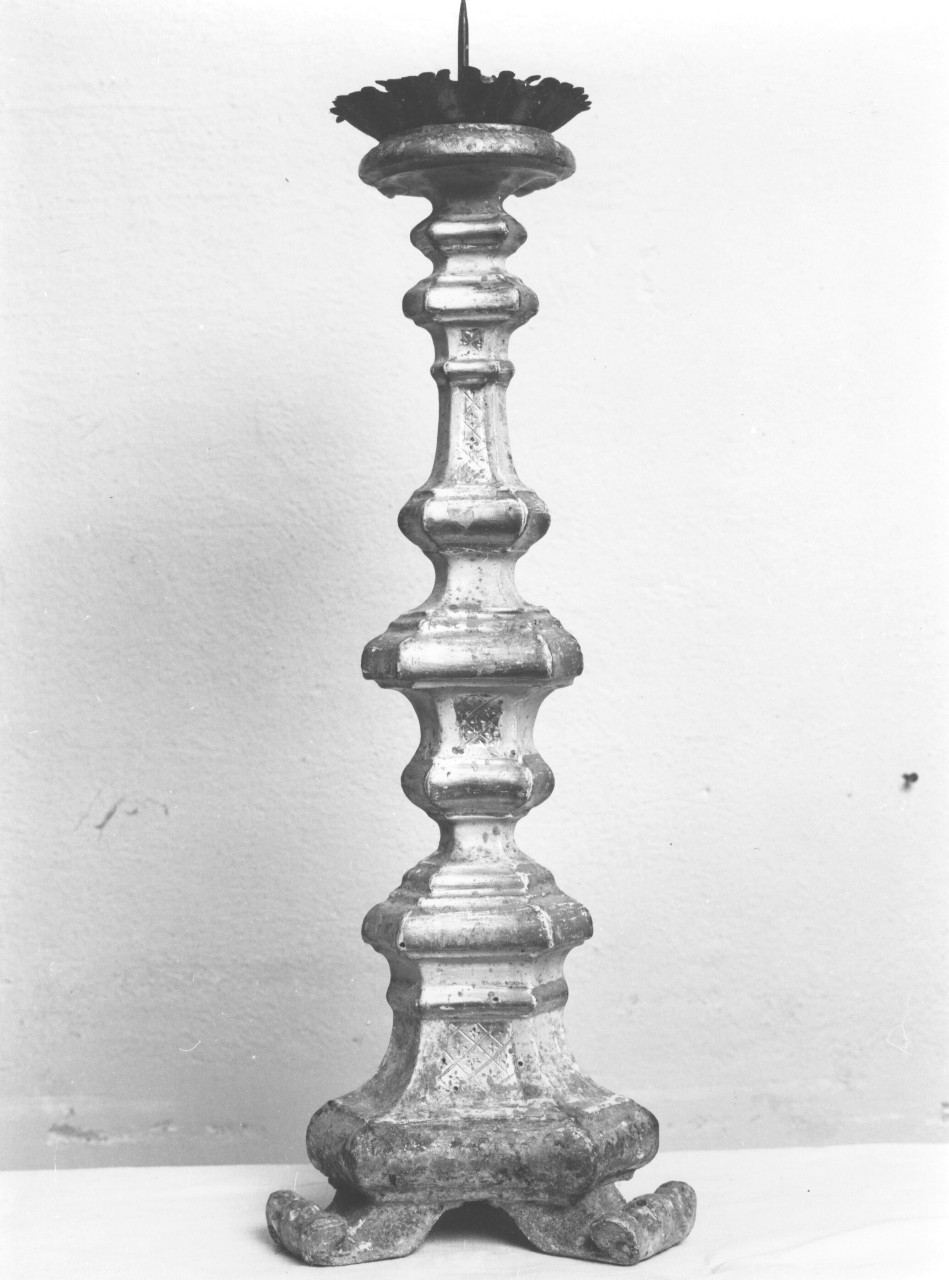 candeliere d'altare, serie - bottega toscana (sec. XVIII)