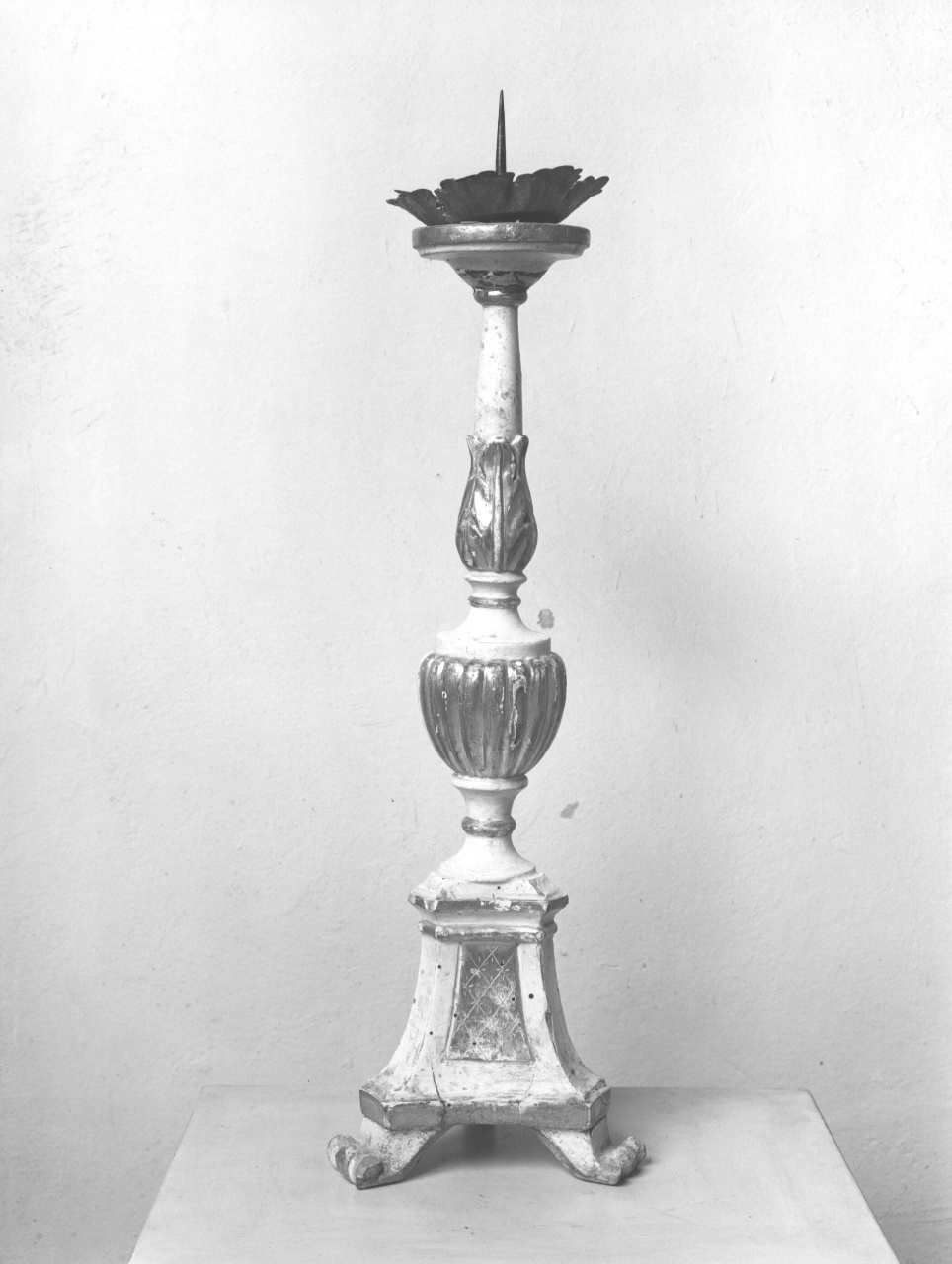 candeliere d'altare, serie - bottega toscana (sec. XIX)