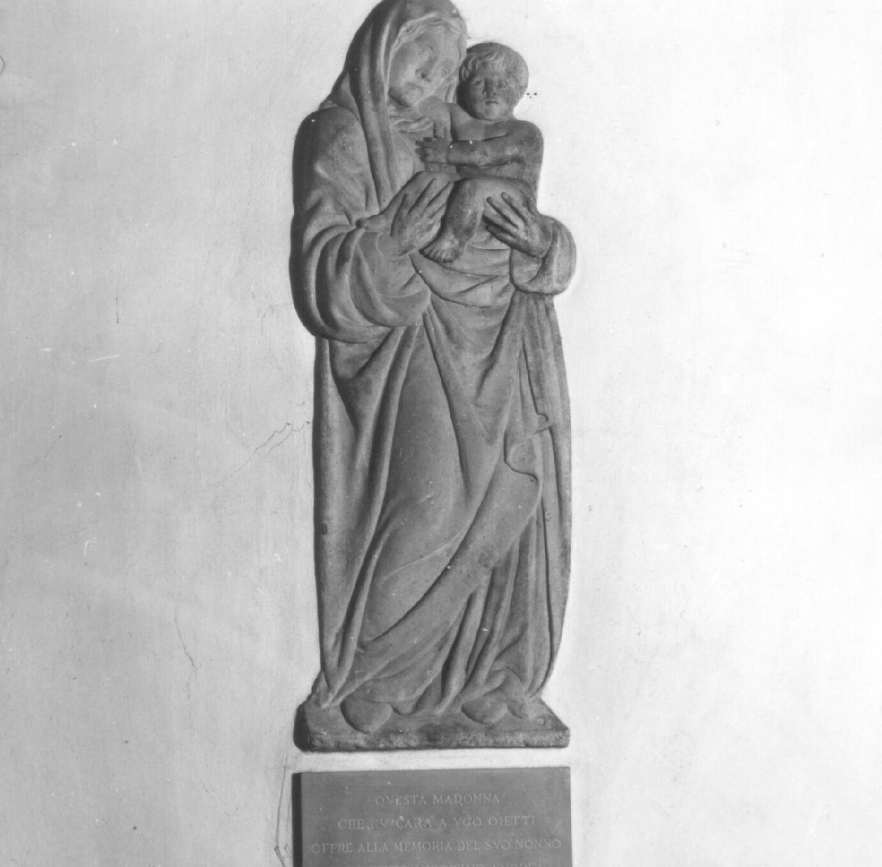 Madonna con Bambino (rilievo) di Della Quercia Jacopo (scuola) (prima metà sec. XV)