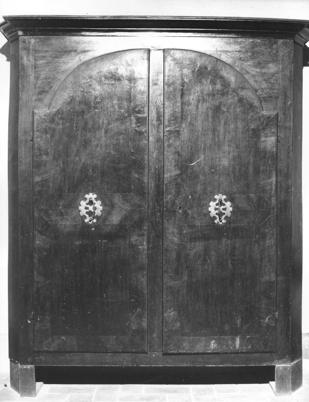 armadio - bottega toscana (fine/inizio secc. XVIII/ XIX)