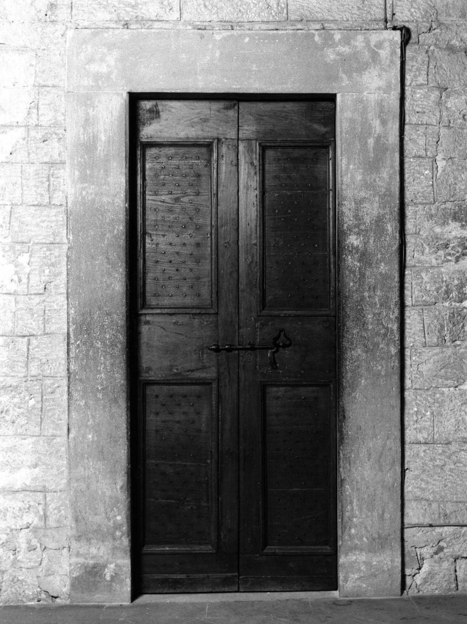 porta - a due battenti - manifattura toscana (sec. XVII)