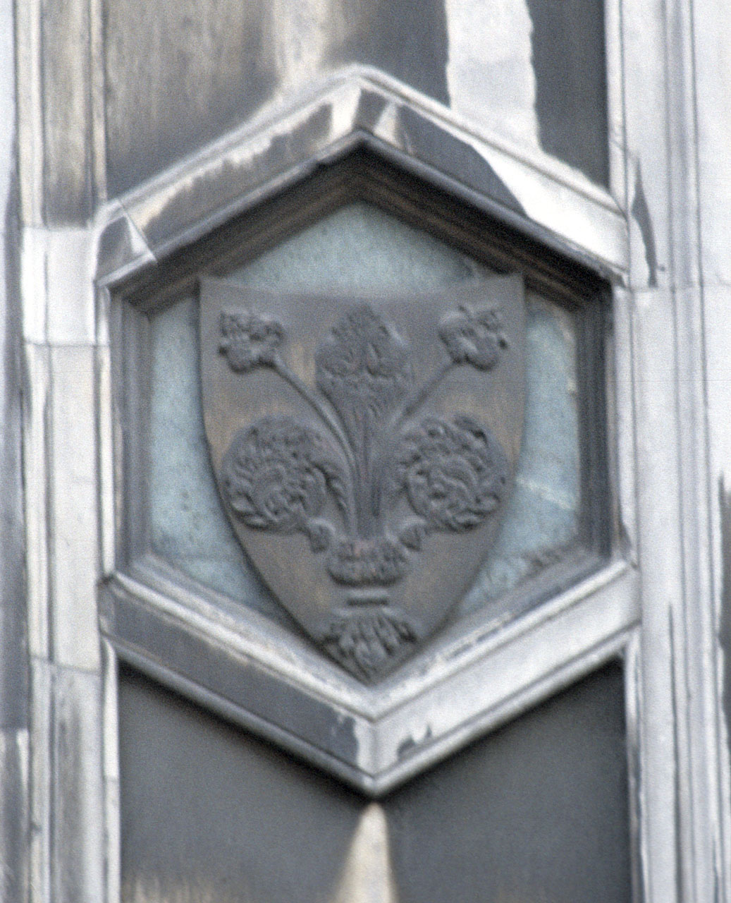 stemma della città di Firenze (rilievo) - bottega fiorentina (sec. XIV)