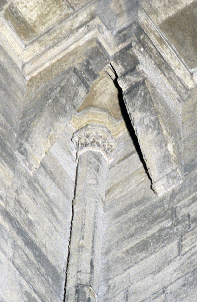 capitello di pilastro, serie di Talenti Francesco (sec. XIV)