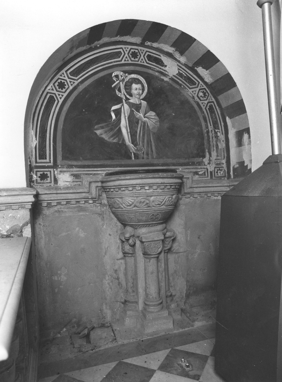 fonte battesimale - a fusto di Papi Luigi (sec. XX)