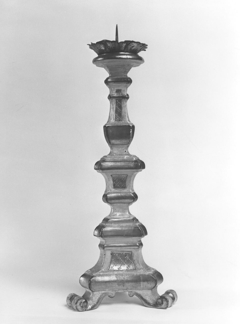 candeliere d'altare, serie - bottega toscana (sec. XVIII)