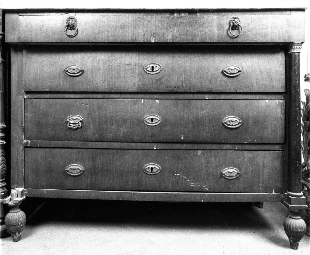 cassettone - manifattura toscana (prima metà sec. XIX)