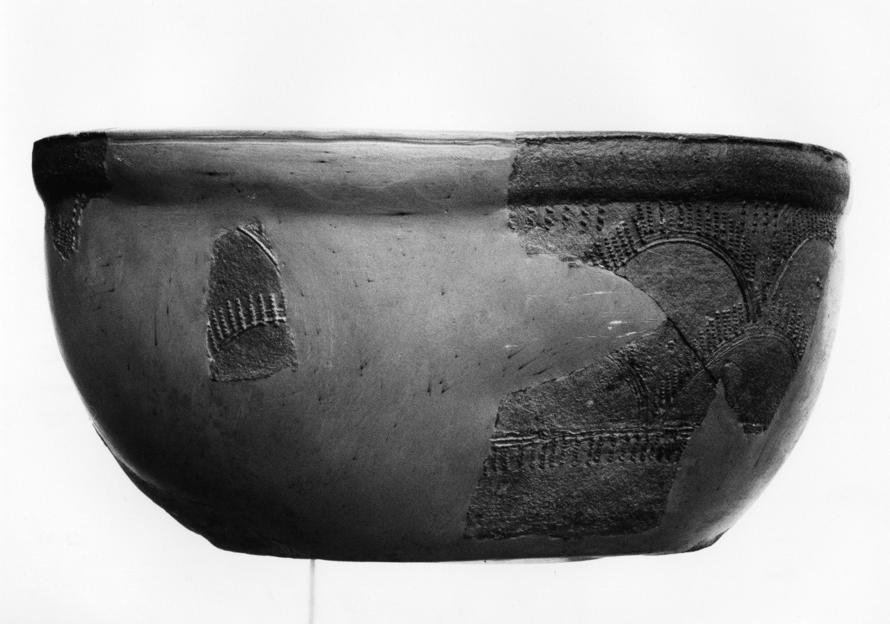 catino, frammento - manifattura di Figline (fine/inizio secc. XIV/ XV)